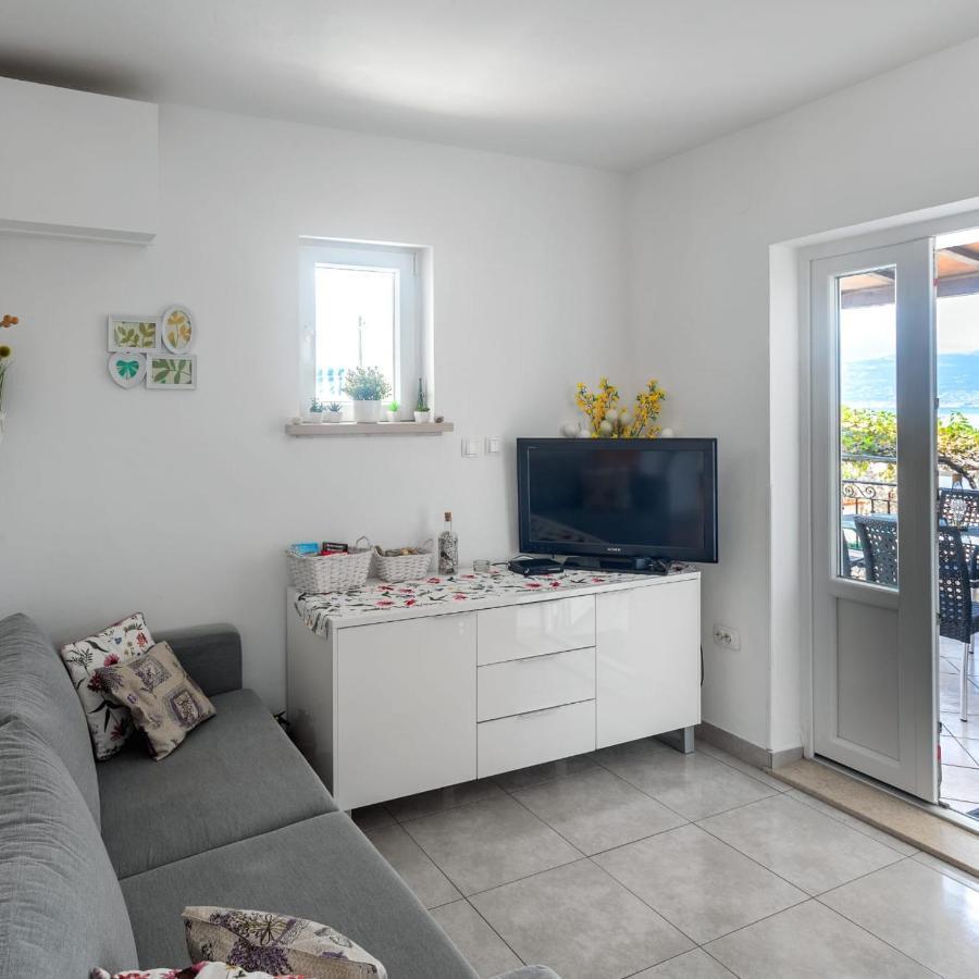 Holiday House Iva สลาทิเน ภายนอก รูปภาพ